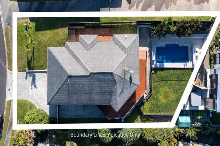 Photo of property in 10 Ascot Way, Orewa, 0931