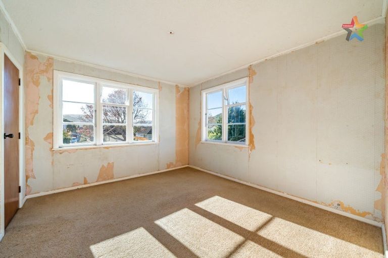 Photo of property in 26 Chapman Crescent, Naenae, Lower Hutt, 5011