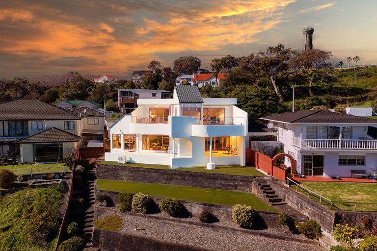 Photo of property in 6 Hipango Terrace, Durie Hill, Whanganui, 4500