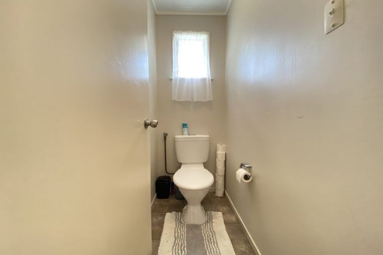 Photo of property in 27 Astor Place, Manurewa, Auckland, 2102