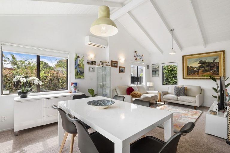 Photo of property in 2/78 Ngataringa Road, Devonport, Auckland, 0624