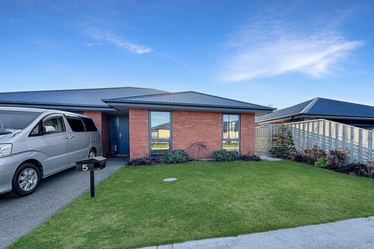 Photo of property in 5 Sills Street, Woodend, 7610