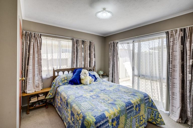 Photo of property in 2/2 Alan Styles Place, Greenmeadows, Napier, 4112