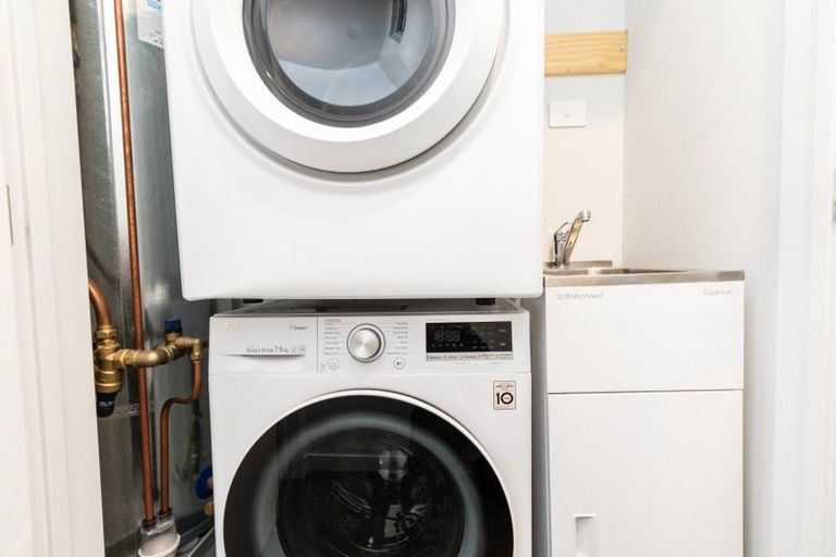 Photo of property in Pinnacle Apartments, W402/160 Victoria Street, Te Aro, Wellington, 6011