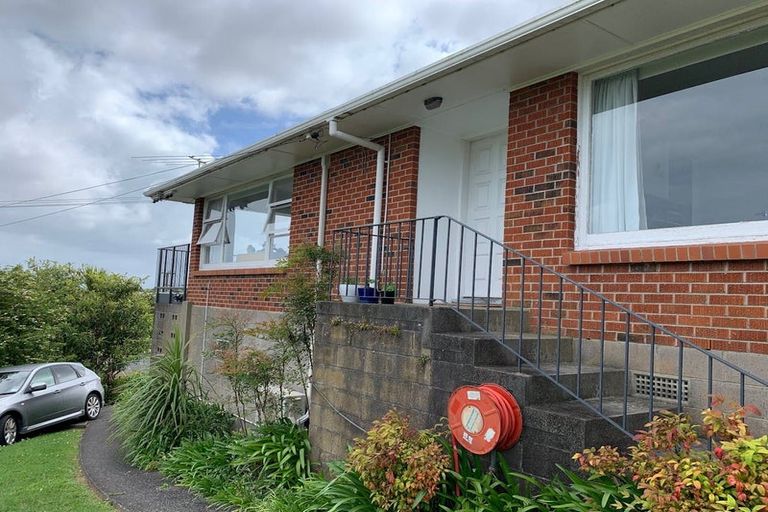 Photo of property in 1/4 Dewsbury Terrace, Castor Bay, Auckland, 0620