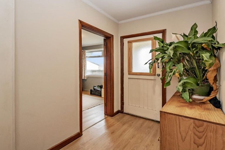 Photo of property in 35 Garvins Road, Hornby, Christchurch, 8042