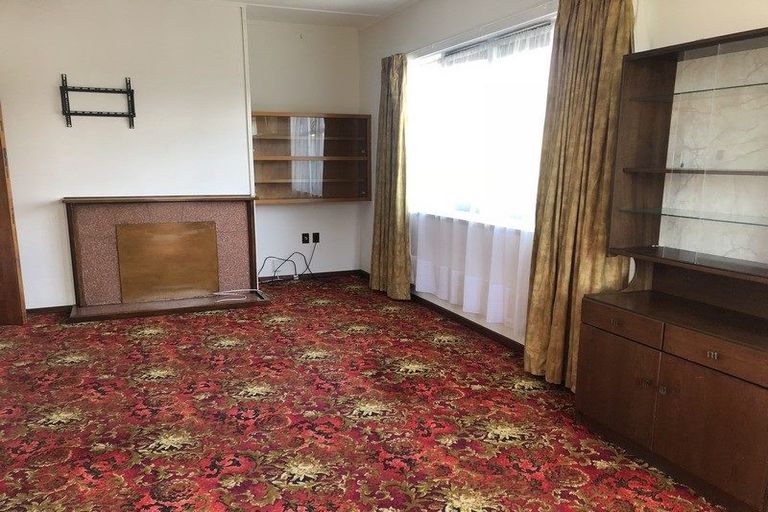 Photo of property in 12 Epsom Road, Sockburn, Christchurch, 8042