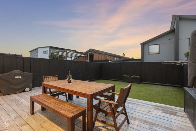 Photo of property in 20 Grey Warbler Road, Hobsonville, Auckland, 0616