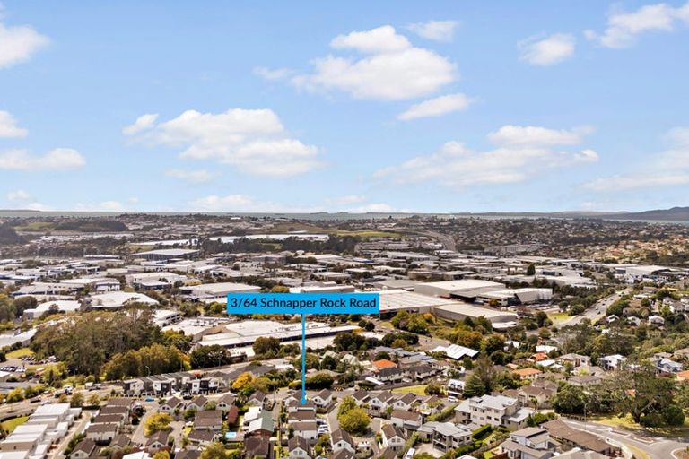 Photo of property in 3/64 Schnapper Rock Road, Schnapper Rock, Auckland, 0632