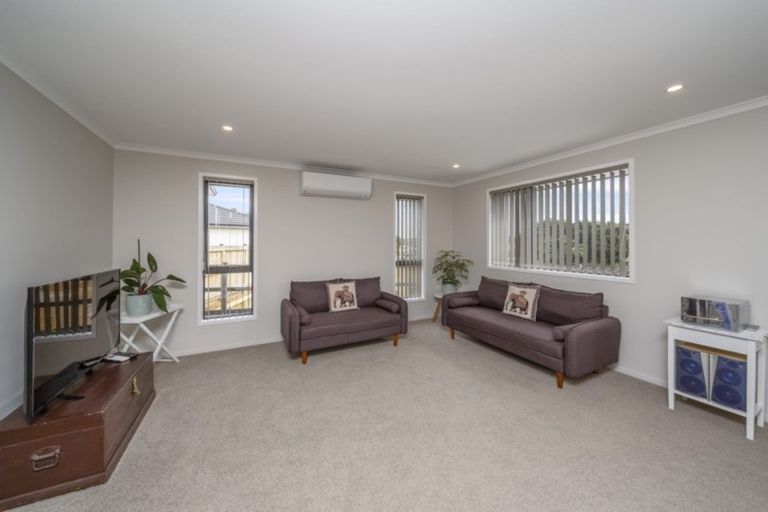 Photo of property in 48 Magnolia Drive, Westown, New Plymouth, 4310