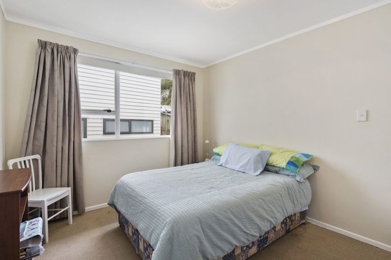Photo of property in 1/10 Camrose Grove, Kingston, Wellington, 6021