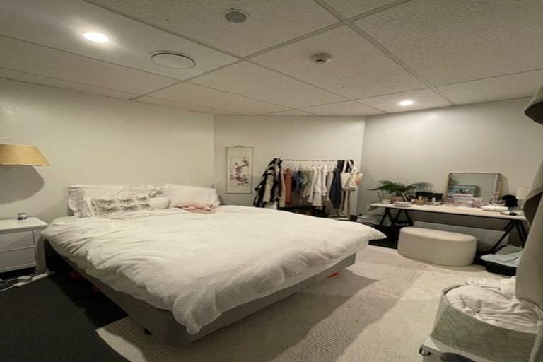 Photo of property in 1/8 Lipman Street, Mount Victoria, Wellington, 6011