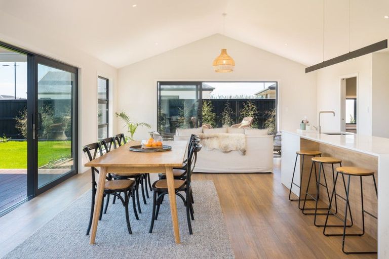 Photo of property in 30 Nikau Drive, Redwoodtown, Blenheim, 7201