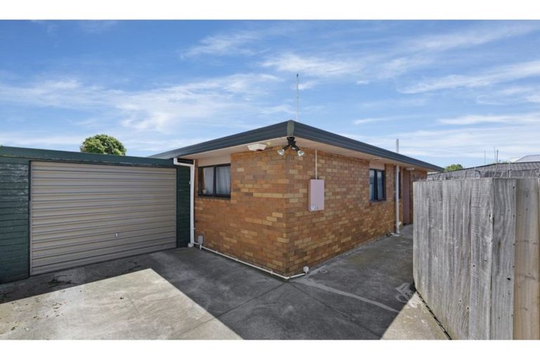 Photo of property in 2/517 Hereford Street, Linwood, Christchurch, 8011