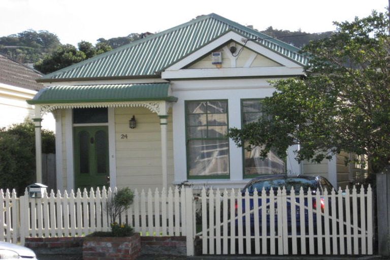 Photo of property in 24 Te Whiti Street, Kilbirnie, Wellington, 6022