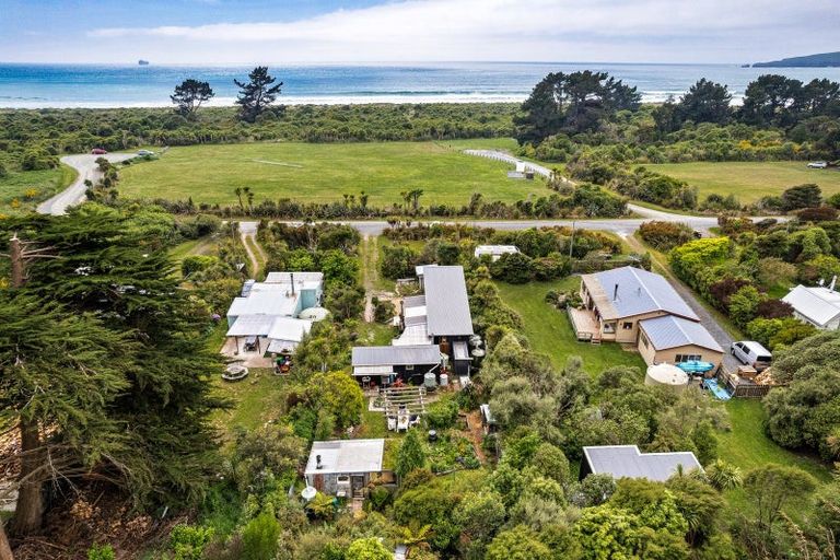 Photo of property in 8 Beach Road, Long Beach, Port Chalmers, 9081