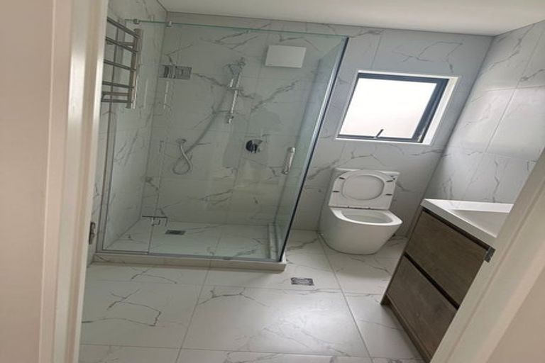 Photo of property in 79b Bond Crescent, Forrest Hill, Auckland, 0620