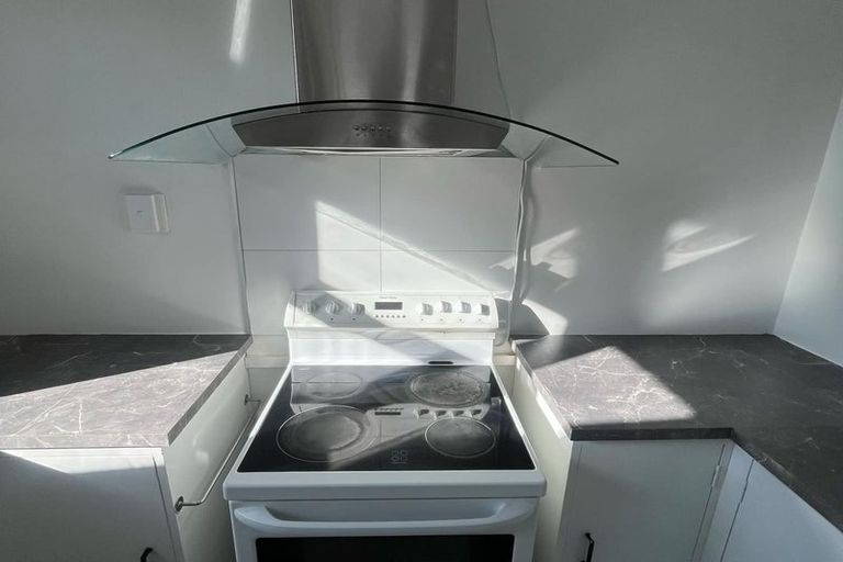 Photo of property in 12 Beauchamp Street, Tawa, Wellington, 5028