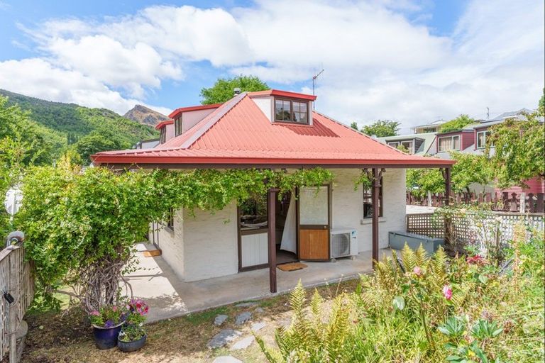 Photo of property in 17a Cardigan Street, Arrowtown, 9302