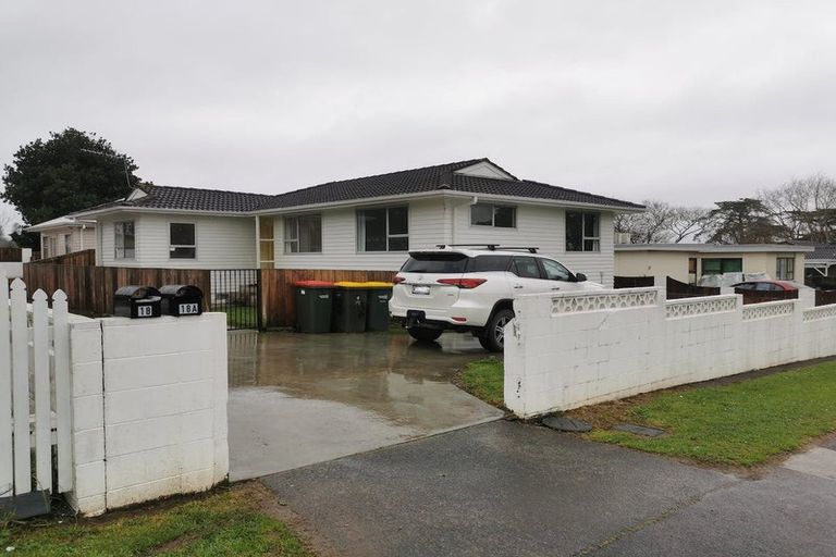 Photo of property in 18 Leaver Place, Weymouth, Auckland, 2103