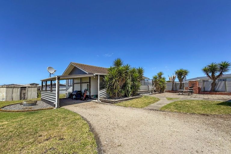 Photo of property in 38 Tongariro Street, Castlecliff, Wanganui, 4501
