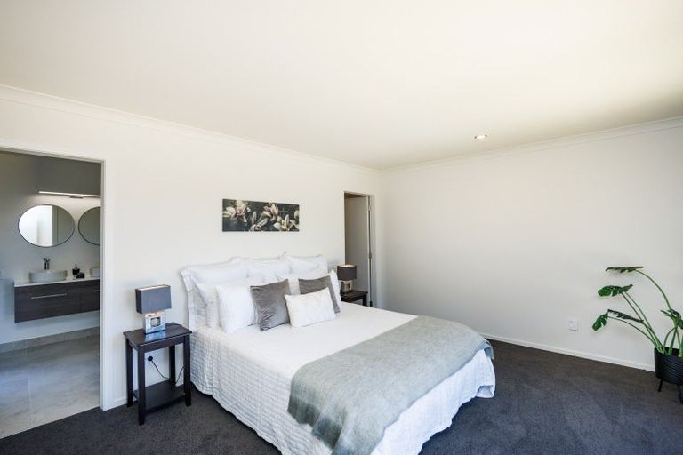 Photo of property in 167 Spur Road West, Colyton, Feilding, 4775