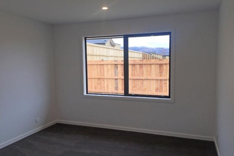 Photo of property in 11 Obelisk Street, Wanaka, 9305