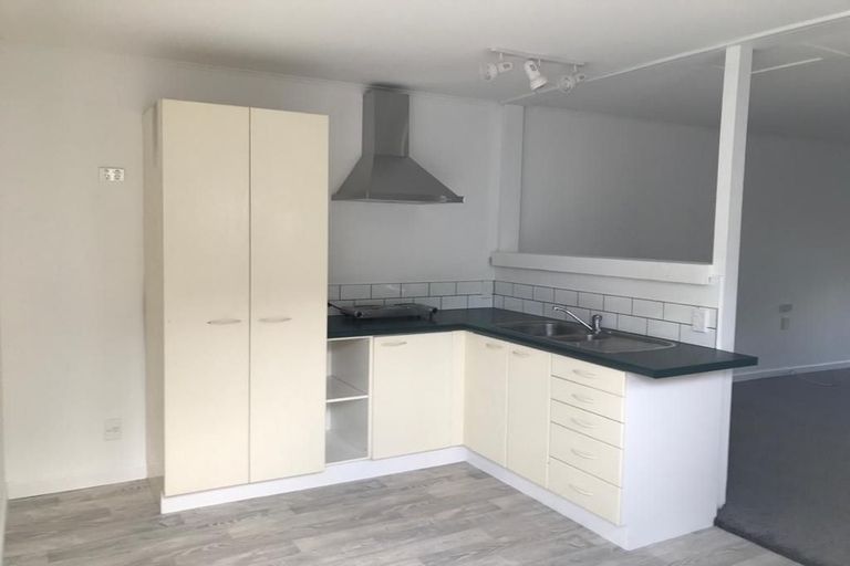 Photo of property in 46 Alice Street, Riverhead, 0820