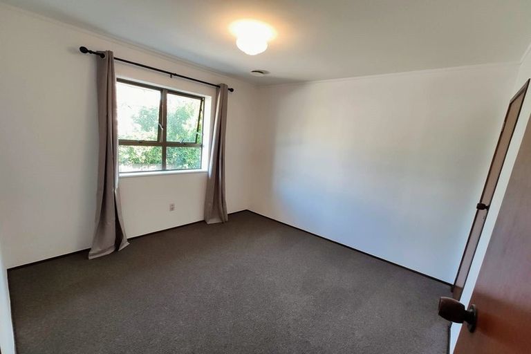 Photo of property in 2/9a Elliot Street, Howick, Auckland, 2014
