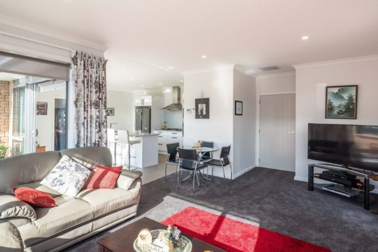 Photo of property in 12 Christow Court, Paraparaumu, 5032