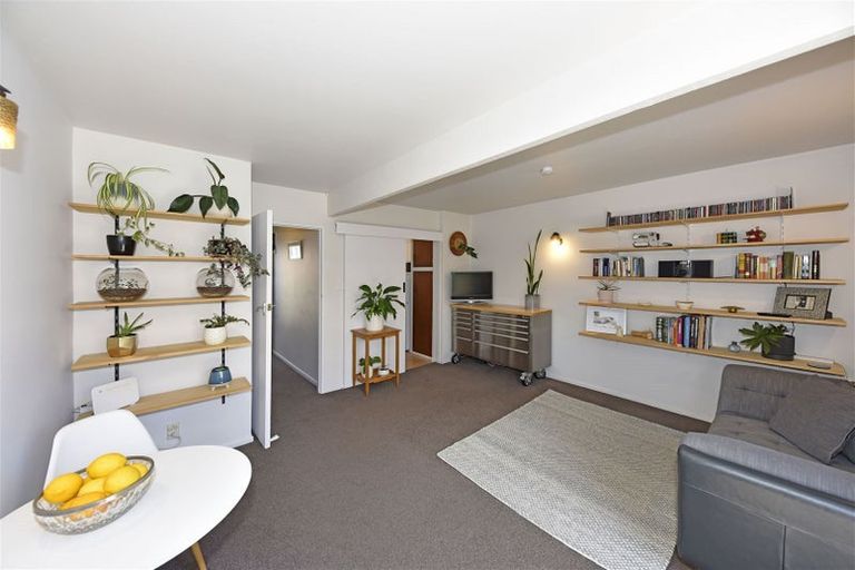 Photo of property in 3/69 Thackeray Place, Waltham, Christchurch, 8023