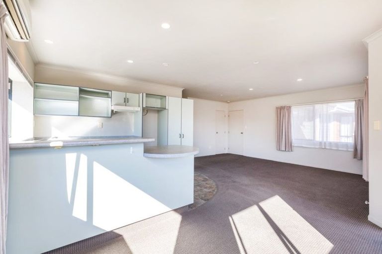 Photo of property in 1/42 Sanders Avenue, Westown, New Plymouth, 4310