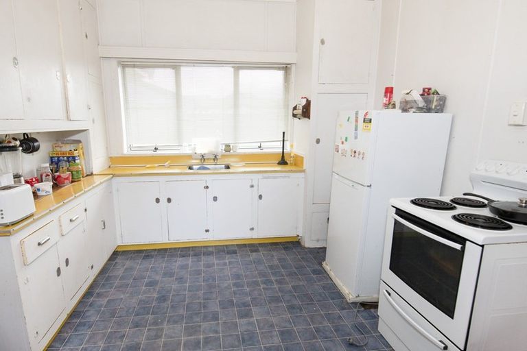 Photo of property in 12 Tripoli Street, Onekawa, Napier, 4110