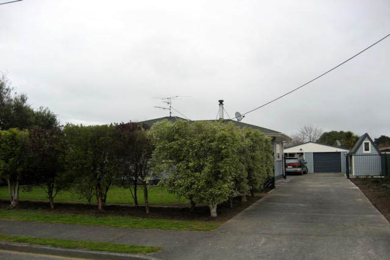 Photo of property in 15 Charles Street, Carterton, 5713