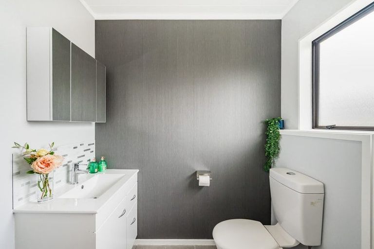 Photo of property in 8a Pukeko Street, Paraparaumu, 5032