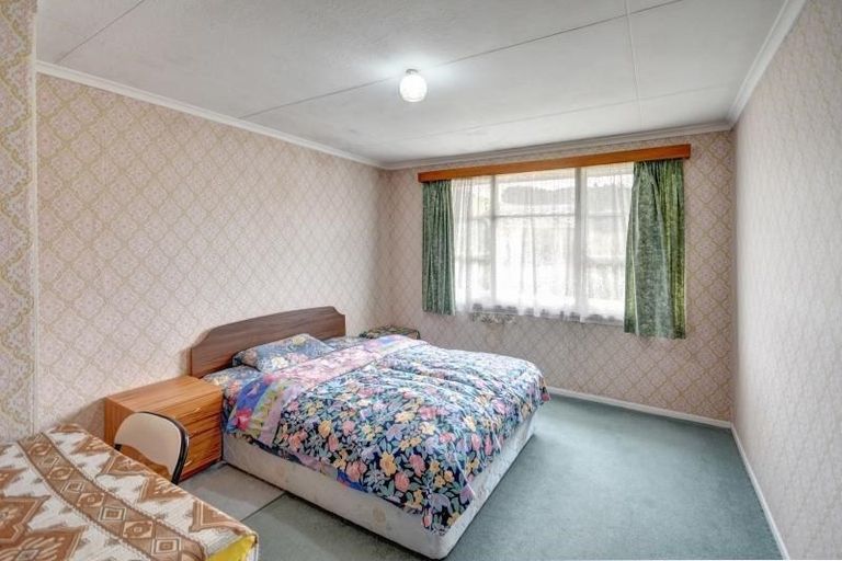Photo of property in 493 Kaikorai Valley Road, Bradford, Dunedin, 9011