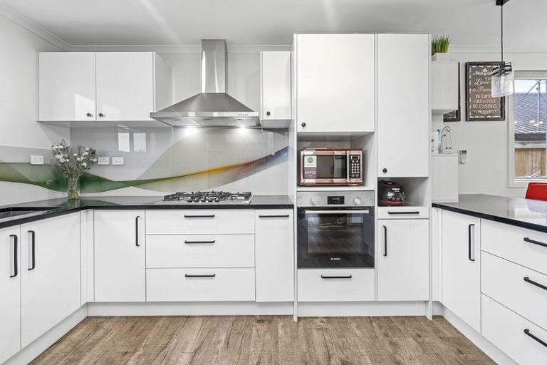 Photo of property in 4 Te Tiireke Drive, Glenview, Hamilton, 3206