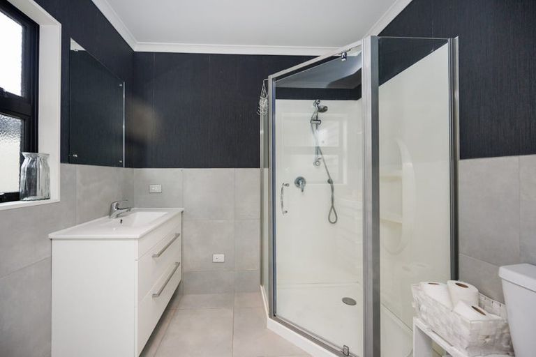 Photo of property in 12a Conway Place, Terrace End, Palmerston North, 4410