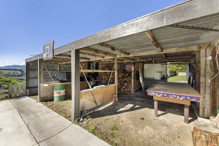 Photo of property in 2850 Kimbolton Road, Kimbolton, Feilding, 4777