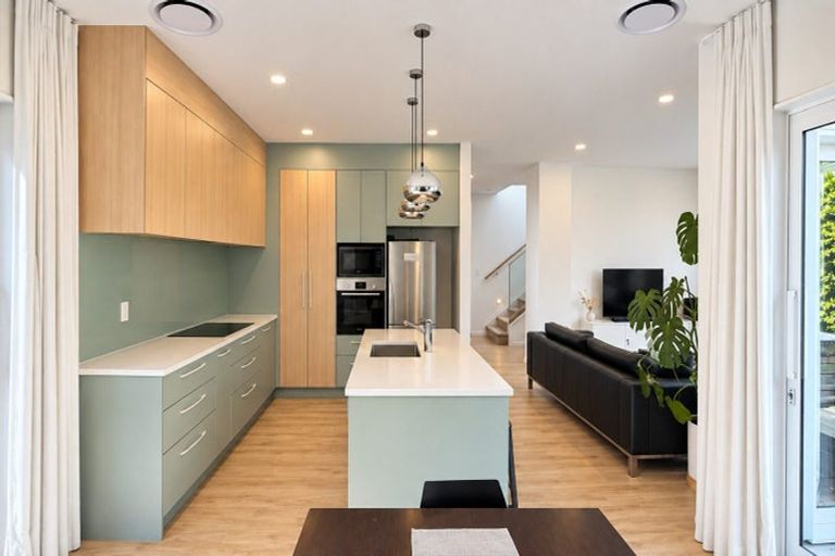 Photo of property in 5a East Avenue, Manly, Whangaparaoa, 0930