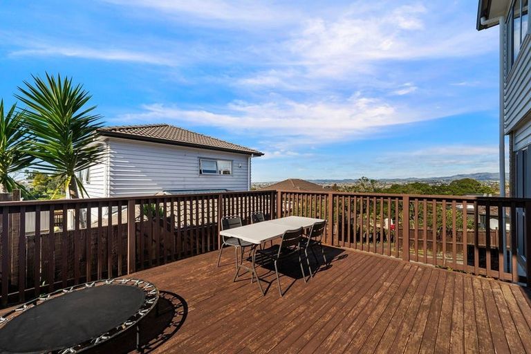 Photo of property in 6 Jammen Drive, Massey, Auckland, 0614