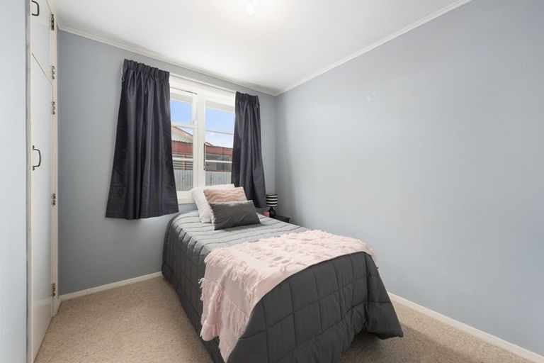 Photo of property in 1/45 Pine Avenue, Ebdentown, Upper Hutt, 5018