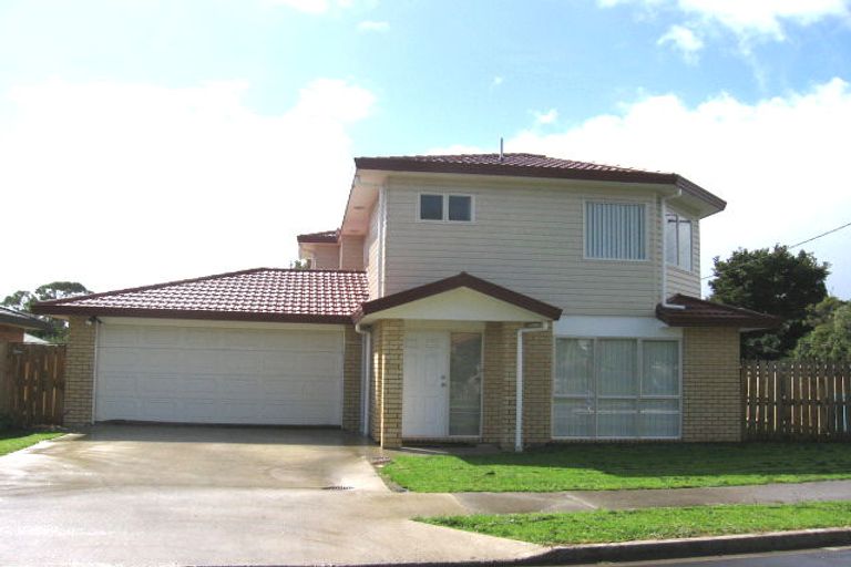 Photo of property in 1 Ali Place, Ranui, Auckland, 0612