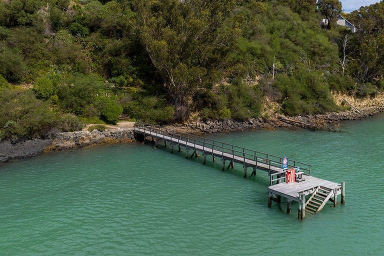 Photo of property in 301 Marine Drive, Charteris Bay, Governors Bay, 8971