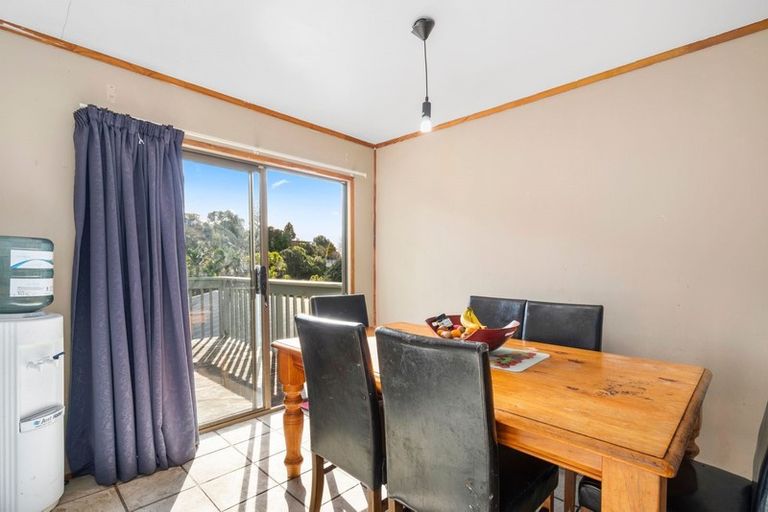 Photo of property in 12 Noeleen Street, Glenfield, Auckland, 0629