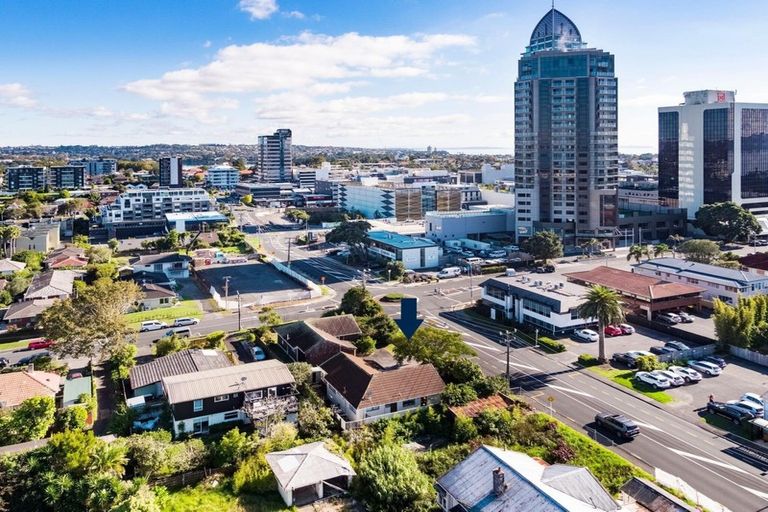 Photo of property in 1/7 Burns Avenue, Takapuna, Auckland, 0622