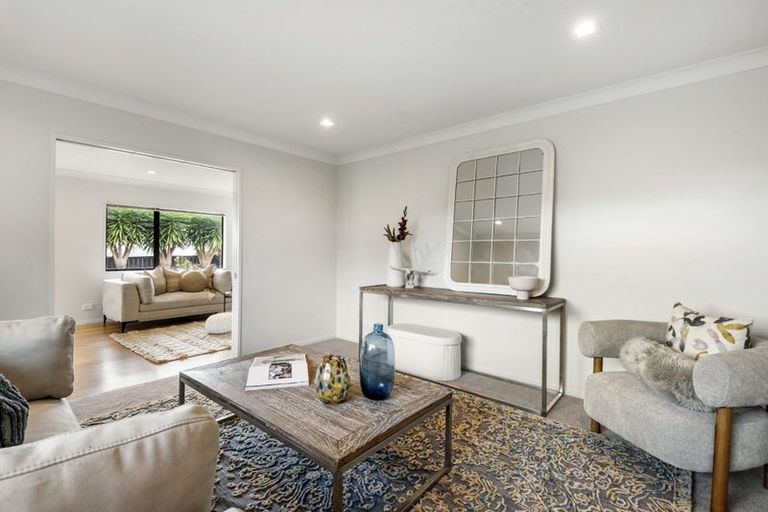 Photo of property in 94 Oakway Drive, Schnapper Rock, Auckland, 0632