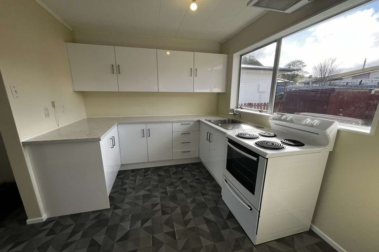 Photo of property in 293a Wellington Road, Wainuiomata, Lower Hutt, 5014