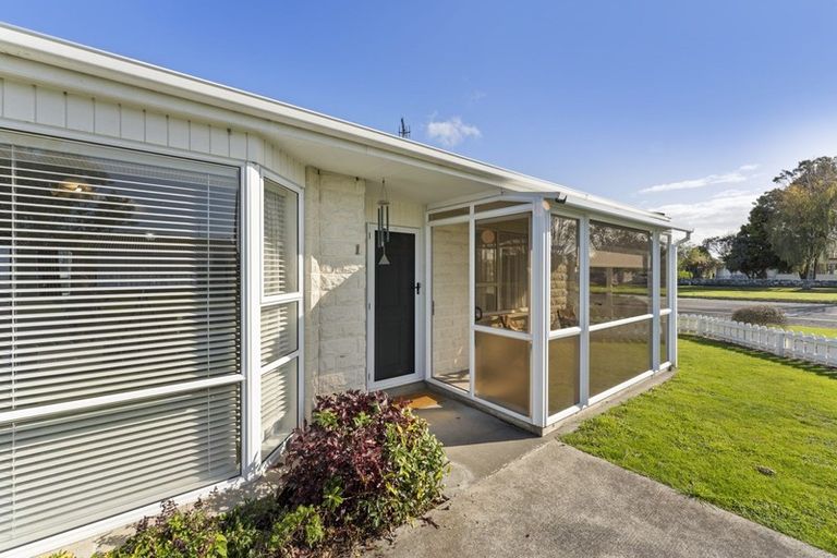 Photo of property in 1 Tui Mill Grove, Feilding, 4702