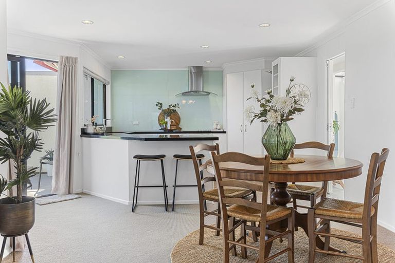 Photo of property in 3/1 Sackville Street, Fitzroy, New Plymouth, 4312